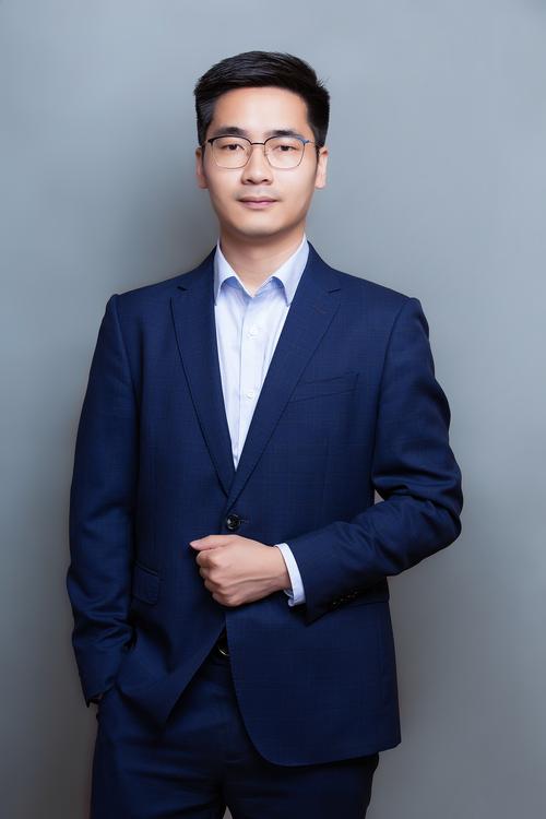 王成伟 调色与视觉增强负责人